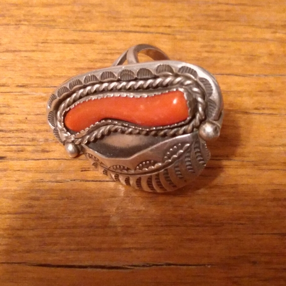 Red Coral Native American Ring - Picture 8 of 9